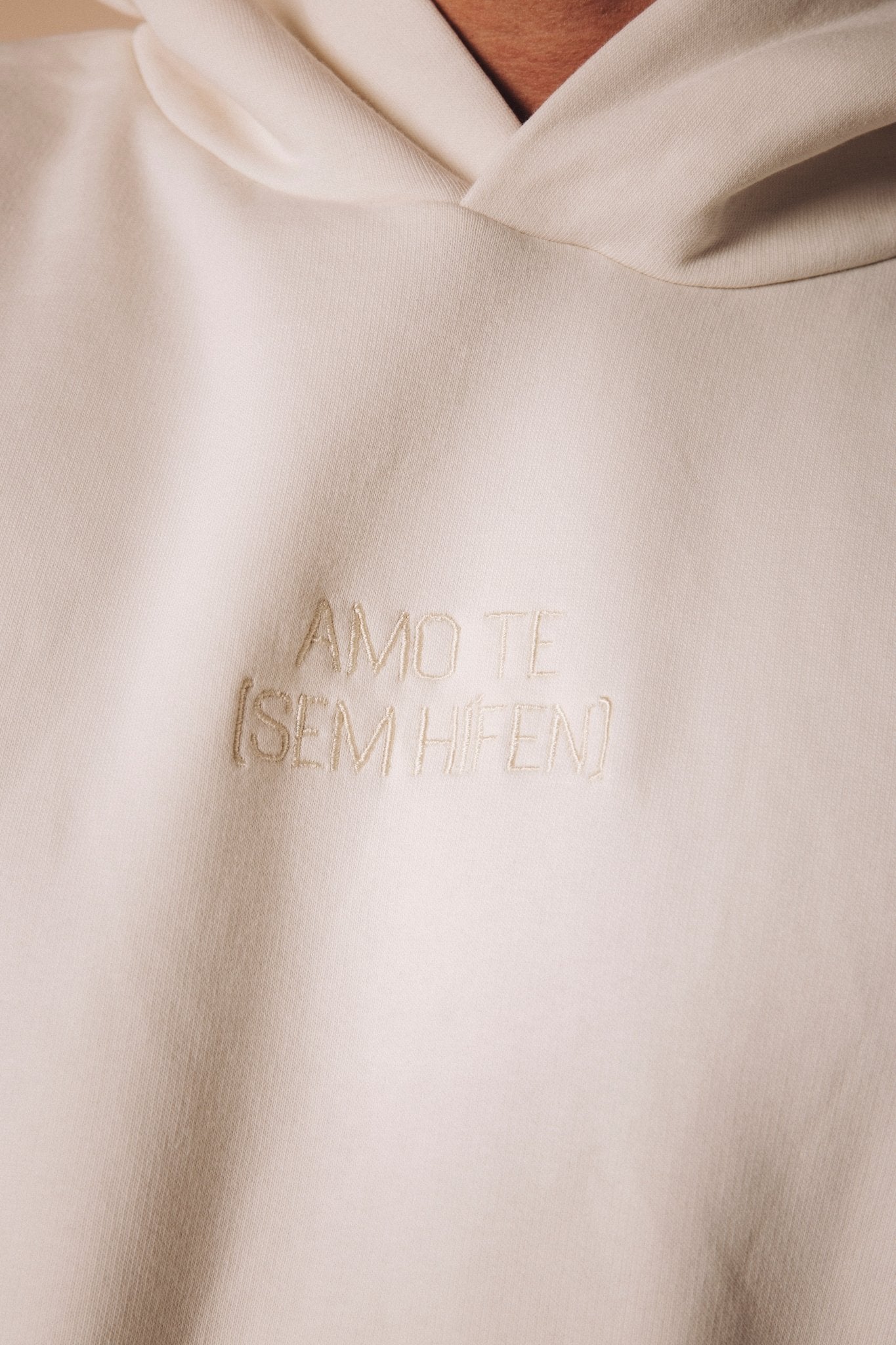 Hoodie AMO TE Ivory - Sem Hífen