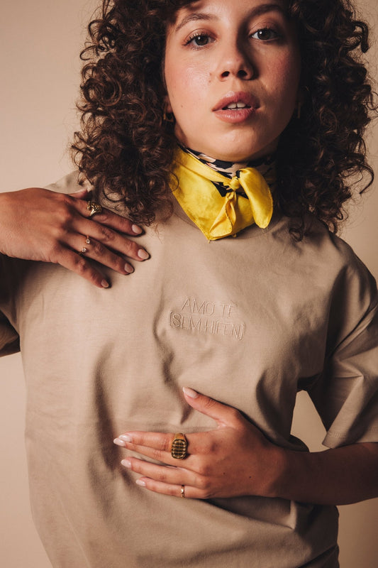 T shirt AMO TE - Wet Sand - Sem Hífen